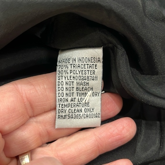 Nygard Blazer, Two Button, Size 16, EUC. - Picture 8 of 9